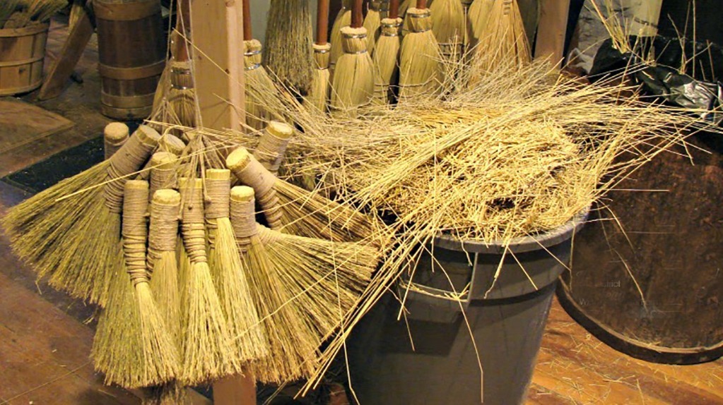 Turkey Wing Whisk Broom Making Workshop